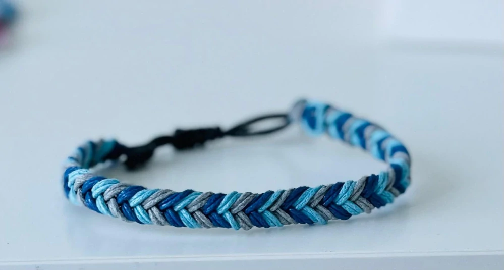 Macrame náramek pro menšího psa i pána modrý