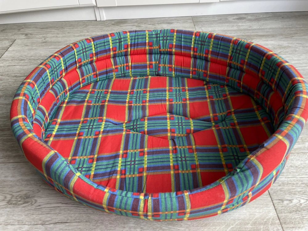 Pelíšek pro psa látkový