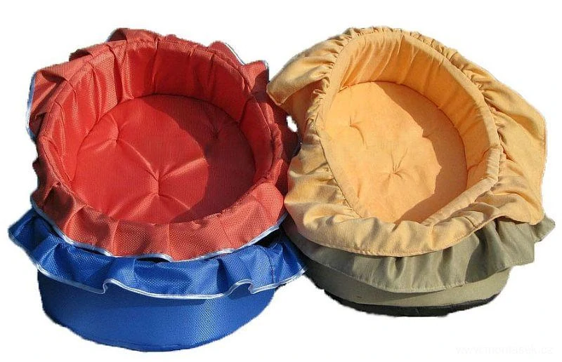 Pelíšek pro psa s volánky