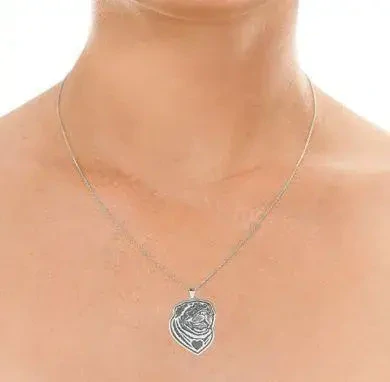 Řetízek s přívěskem mops