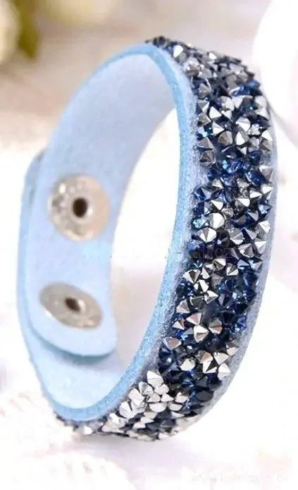 Kožený náramek s kamínky modrý