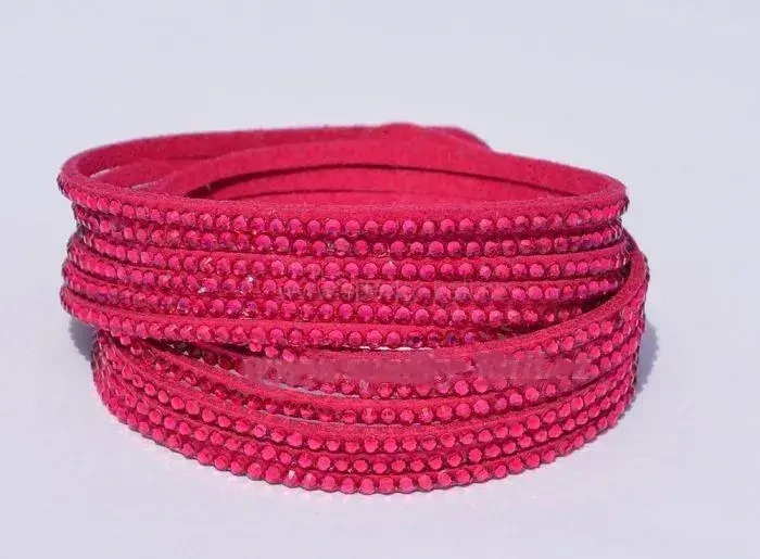 Náramek motací s kamínky 57