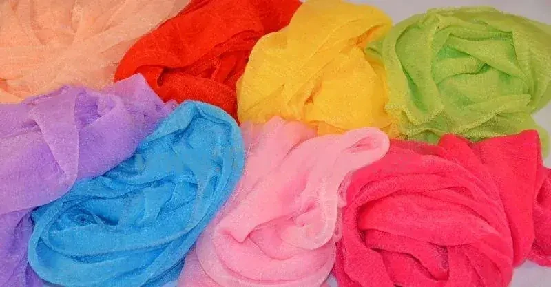 Módní šála průsvitná 18