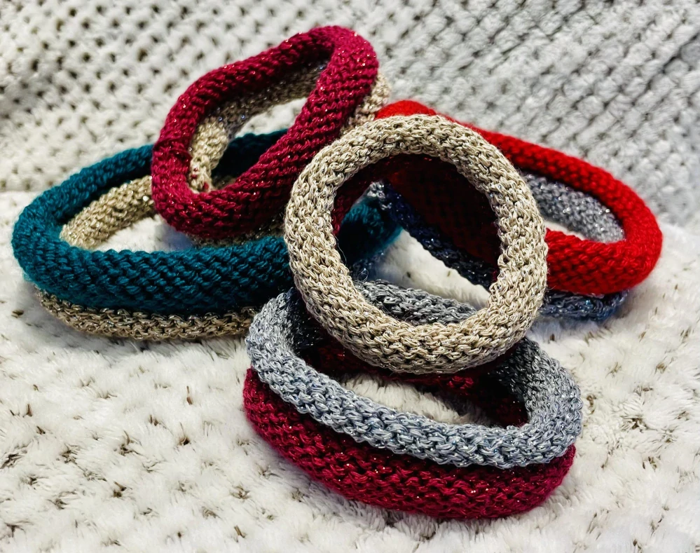 Ozdobný pletený obojek pro psy bílá šedá