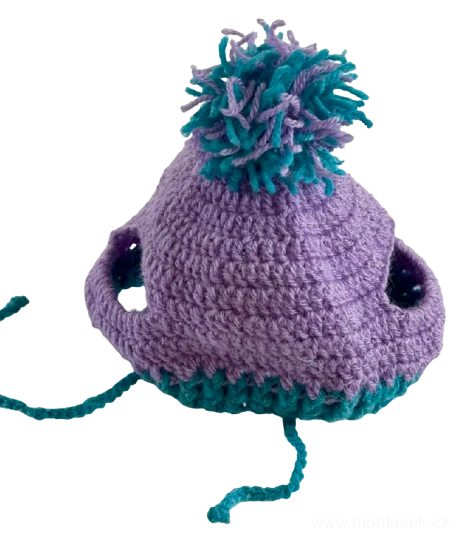 Zimní čepice pro psa s bambulí modrá 