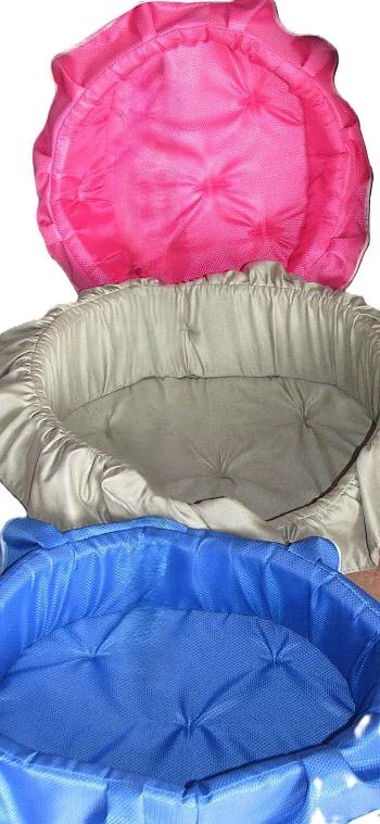 Pelíšek pro psa s volánky