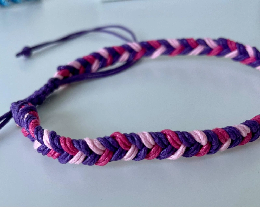 Macrame náramek pro malého psa nebo paničku růžový