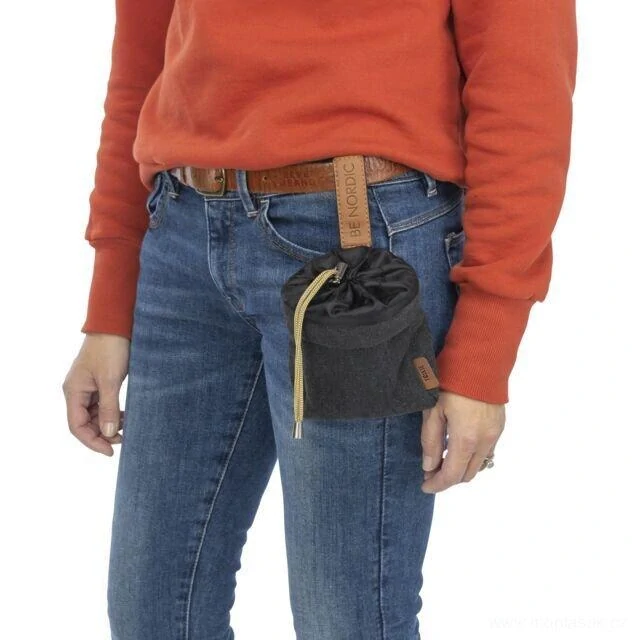 BE NORDIC pamlskovník, zásobník na sáčky na trus, ø 10 × 14 cm, černý