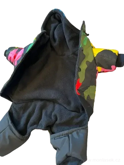 Zimní kombineza pro psa maskáč