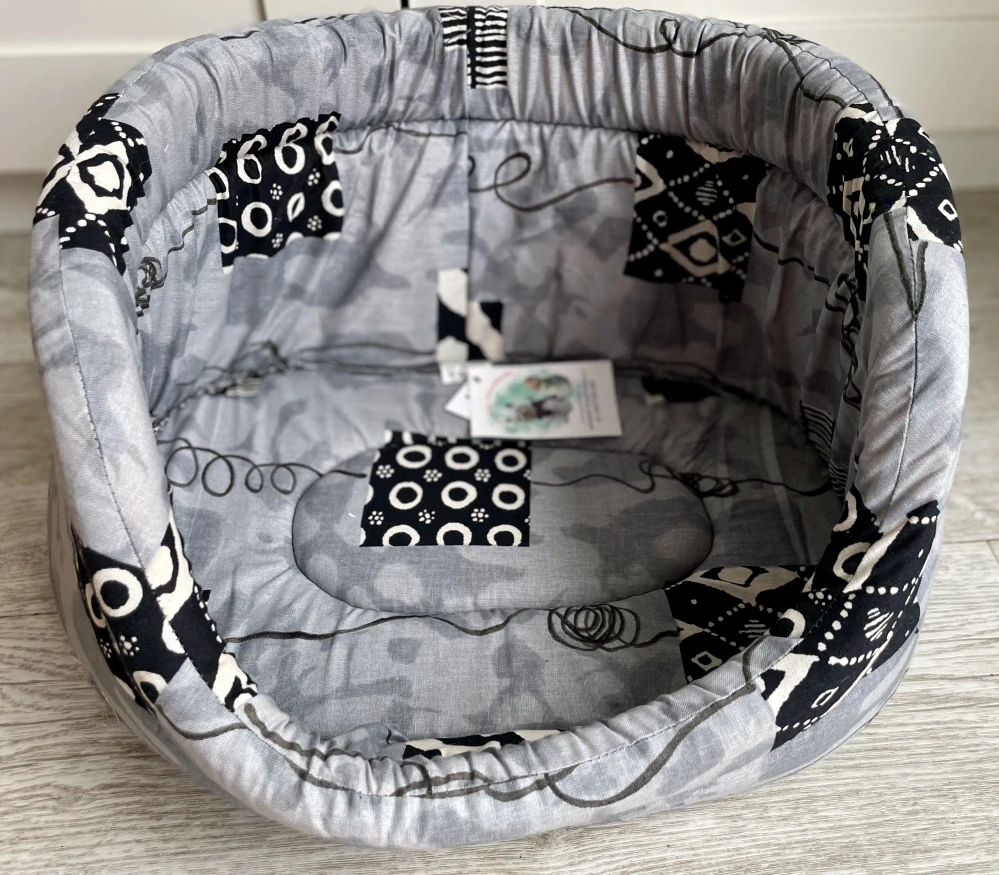 Pelíšek ovál vysoký 