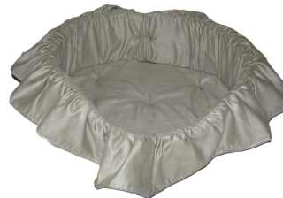 Pelíšek pro psa s volánky 49cm šedá