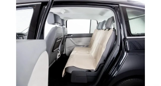 Béžový nepromokavý autopotah na zadní sedadla