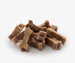 Masové pamlsky pro psy jehněčí BOHEMIA FRESH Snack LAMB motivation 200g