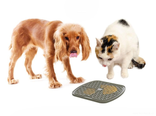 Lízací silikonová podložka pro psa, kočku Lick-it-up