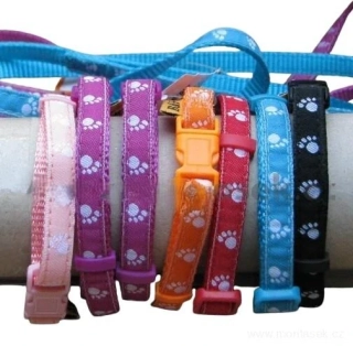 Obojek pro psa Tlapky 10mm černá